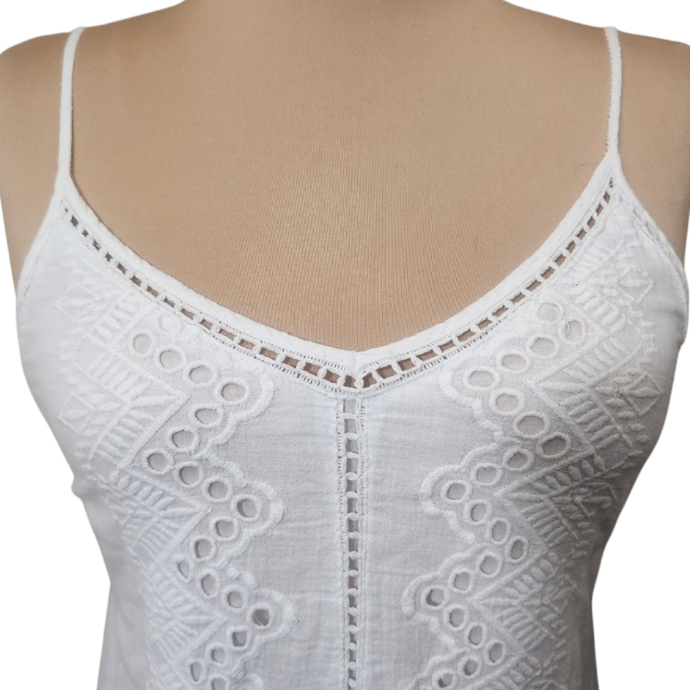 House of Harlow 1960 White Lace Eyelet Shift Dress - Size S - Picture 4 of 12